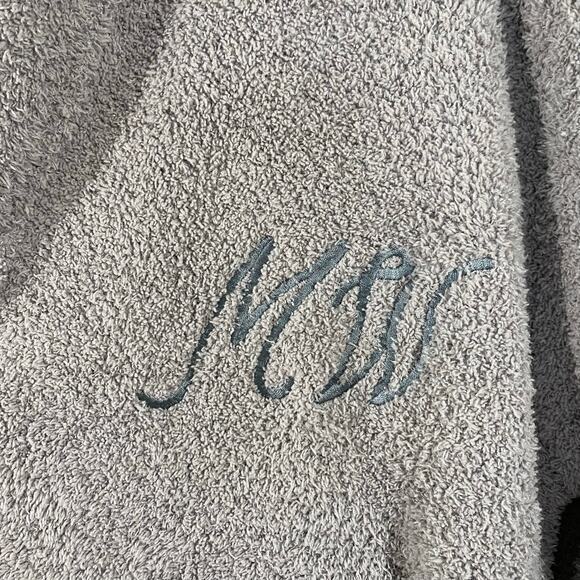 Barefoot Dreams Grey 509 Cozy Chic Plush Robe Size 3 (L) NWT Embroidered - Picture 5 of 7